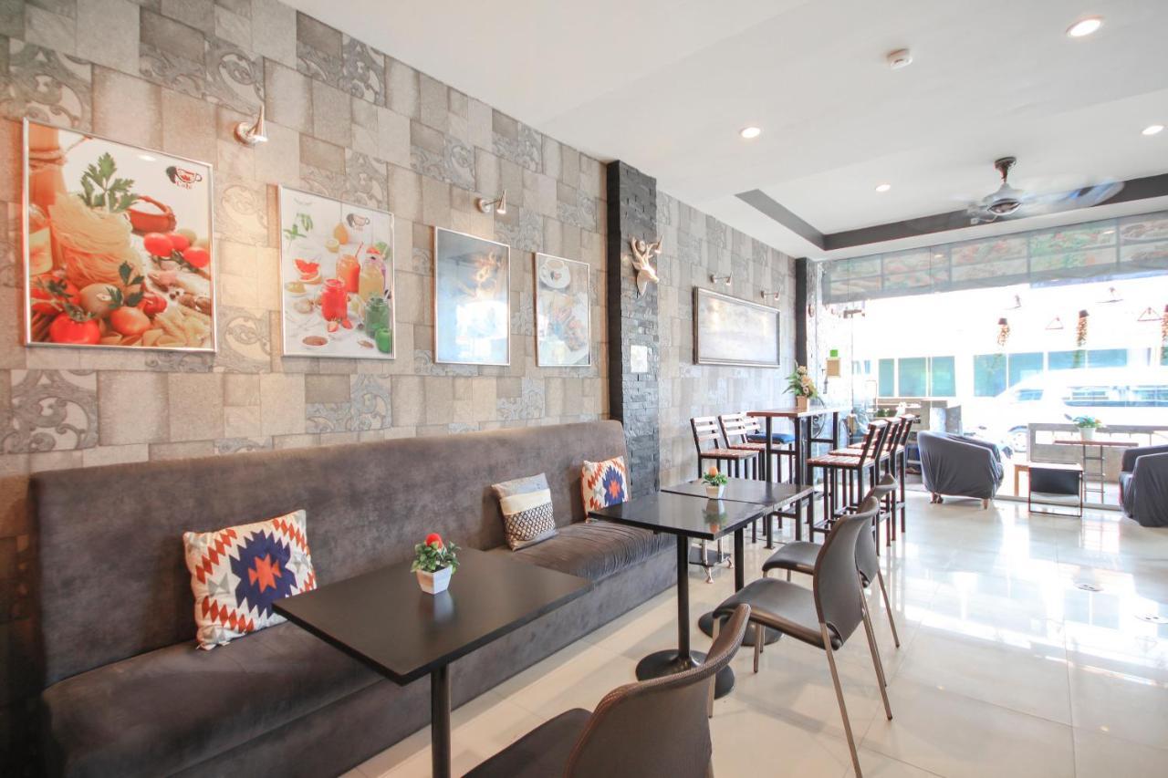Hotel OYO 75321 Gemma Patong Phuket Exterior foto