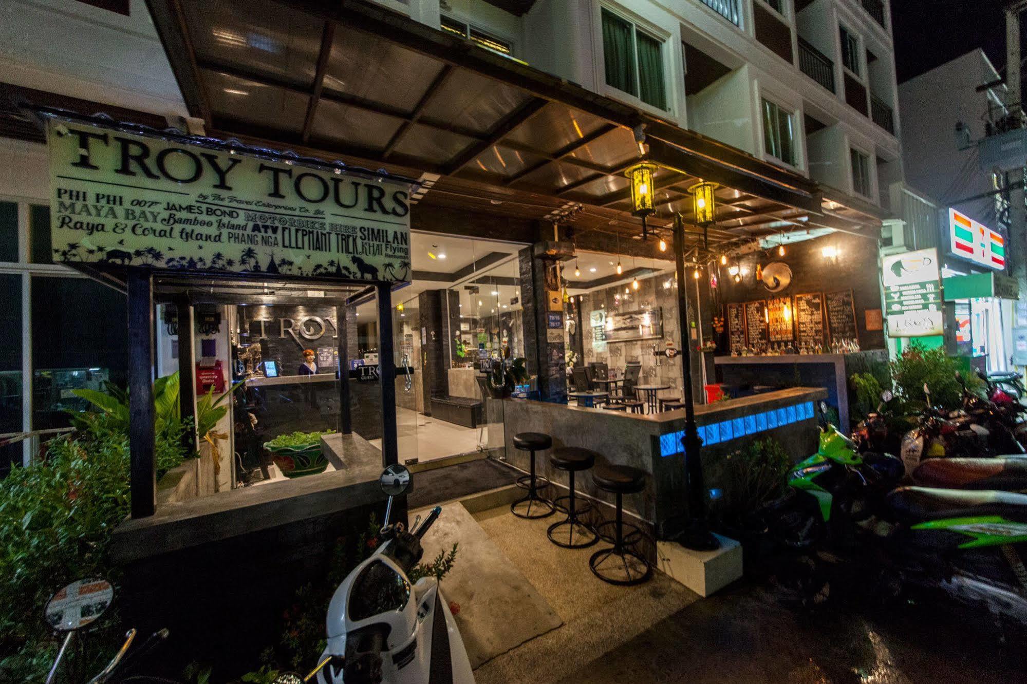 Hotel OYO 75321 Gemma Patong Phuket Exterior foto